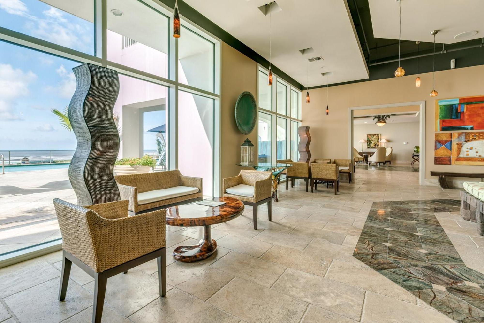 Emerald By The Sea Retreat Galveston Room photo