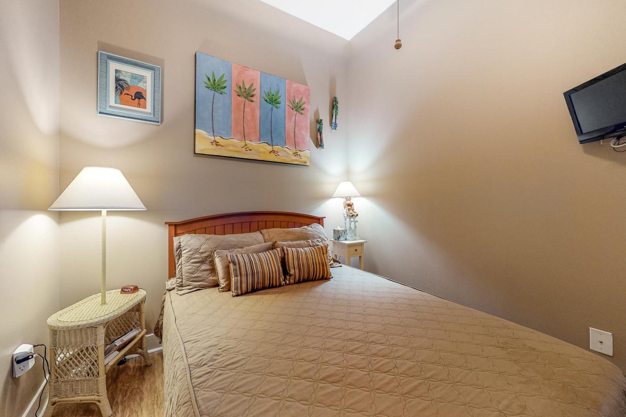 Emerald By The Sea Retreat Galveston Room photo
