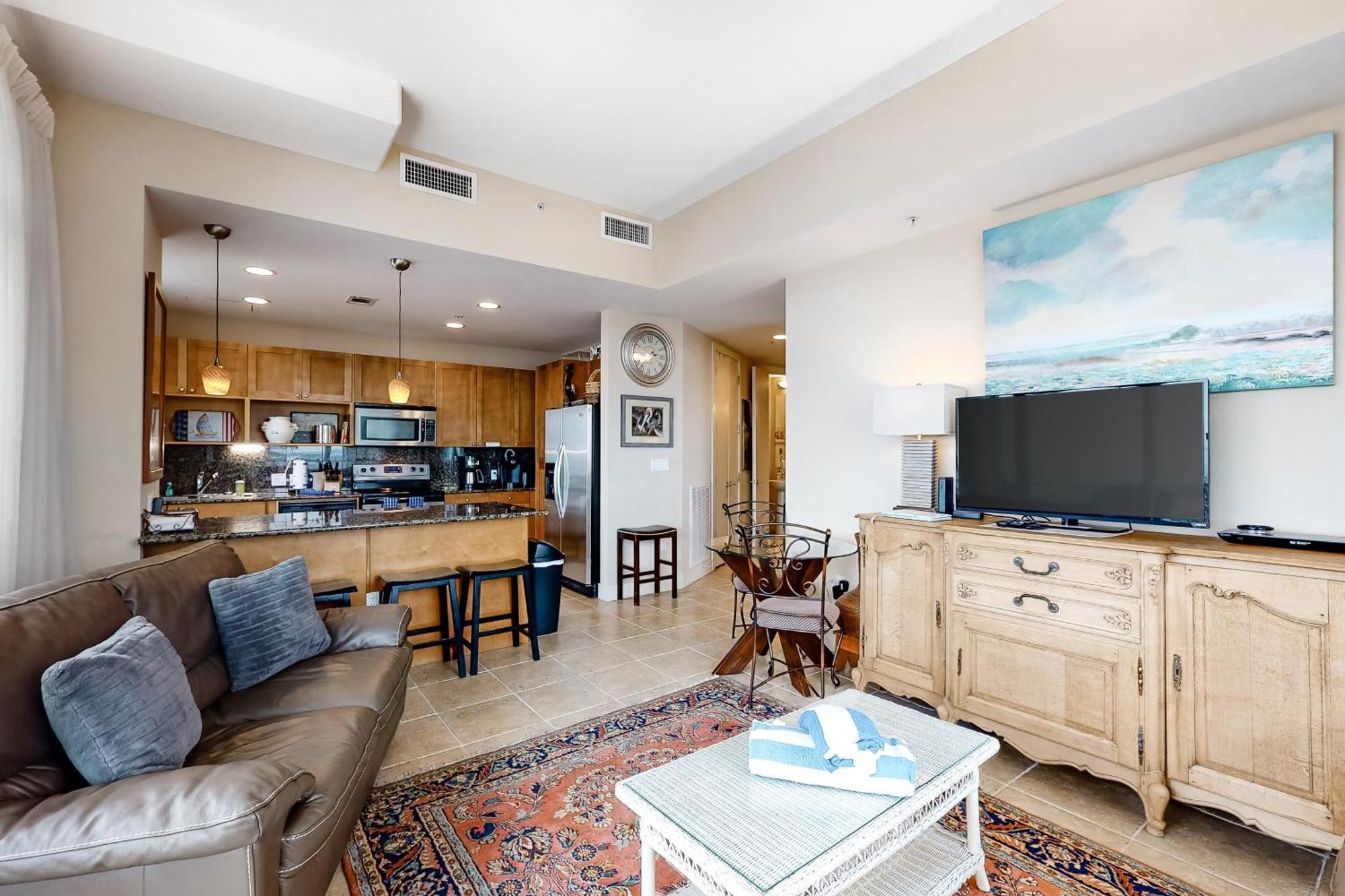 Emerald By The Sea Retreat Galveston Room photo